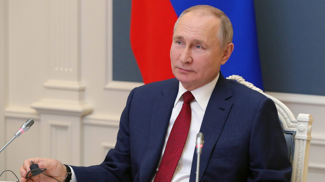 Putin'e "2036" yolu açılıyor