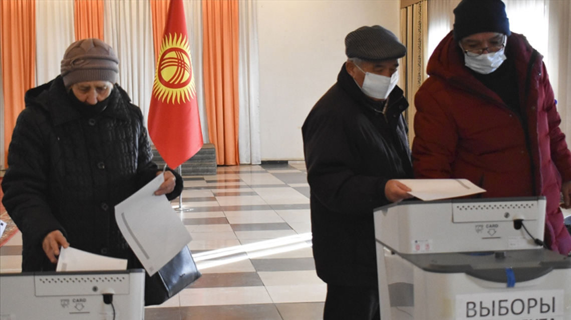 Kırgızistan'da sistem değişikliği