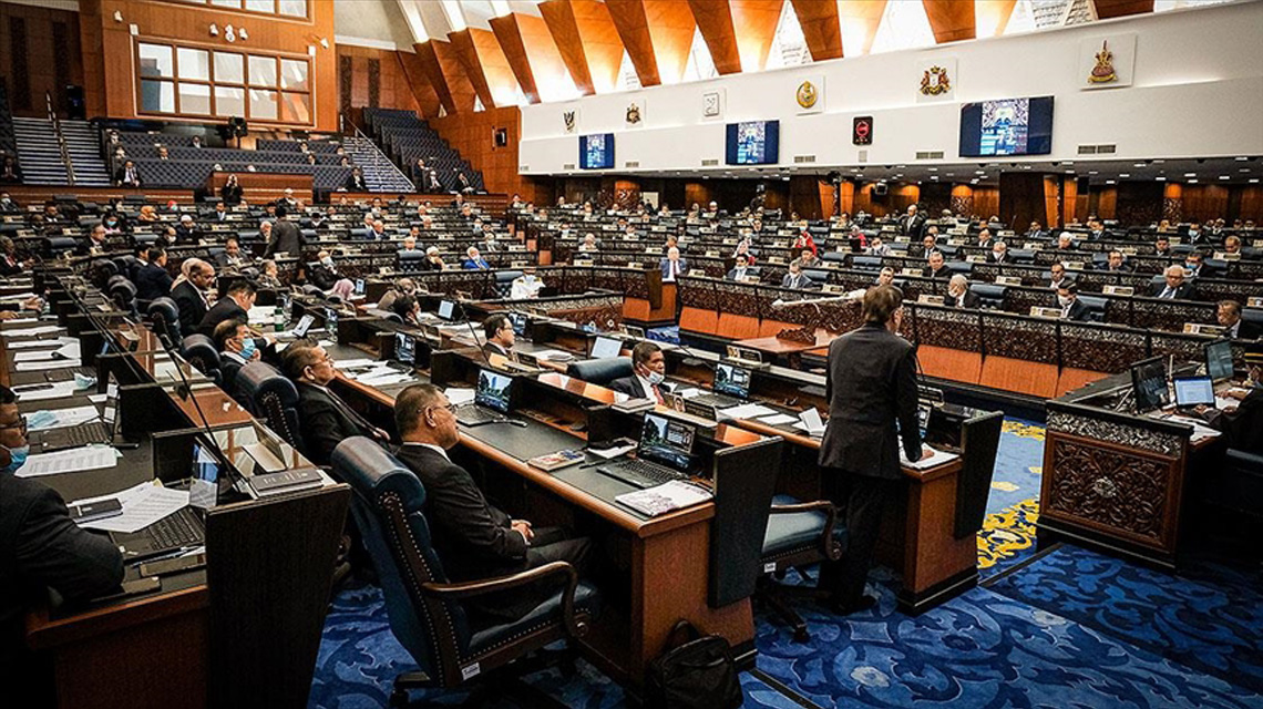 Malezya’da parlamento krizi