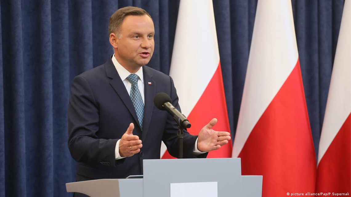 Polonya'da "medya yasasına" veto