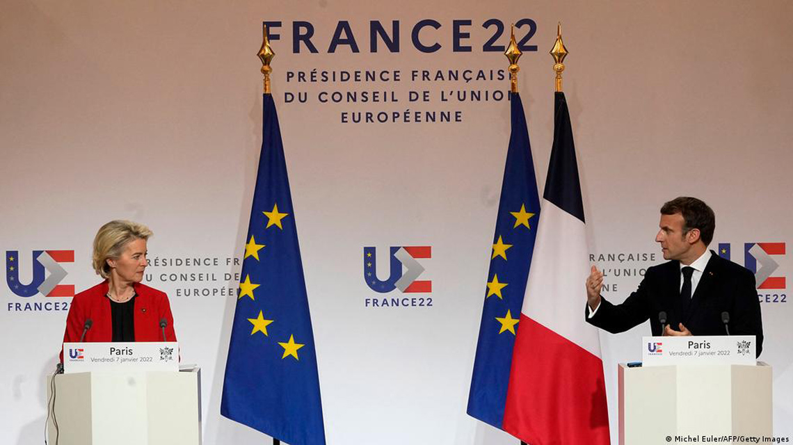 Macron: "Avrupa ordusuyla ilgili süreci tamamlayacağız"
