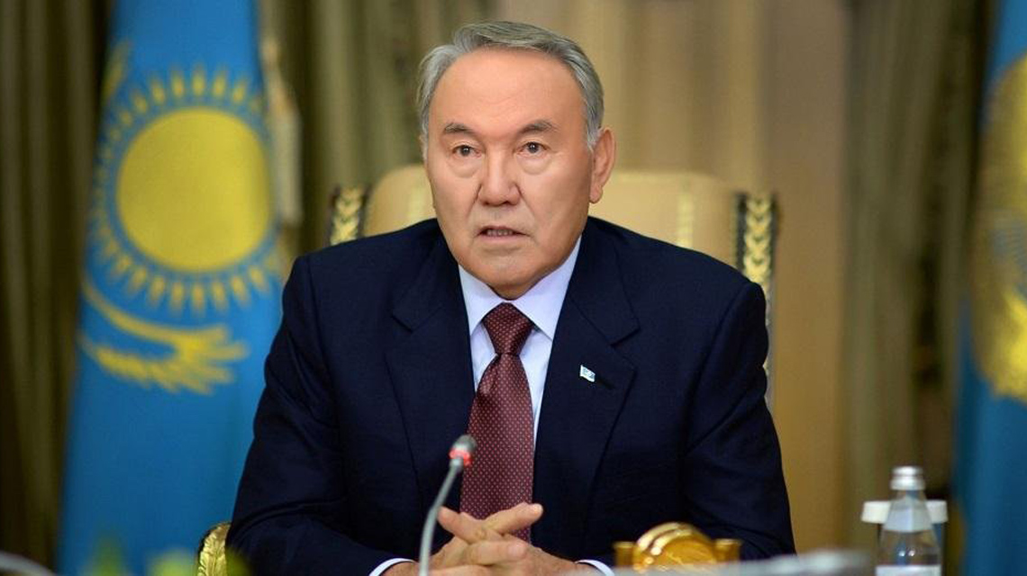 Nazarbayev'in "ömür boyu başkanlığına" son