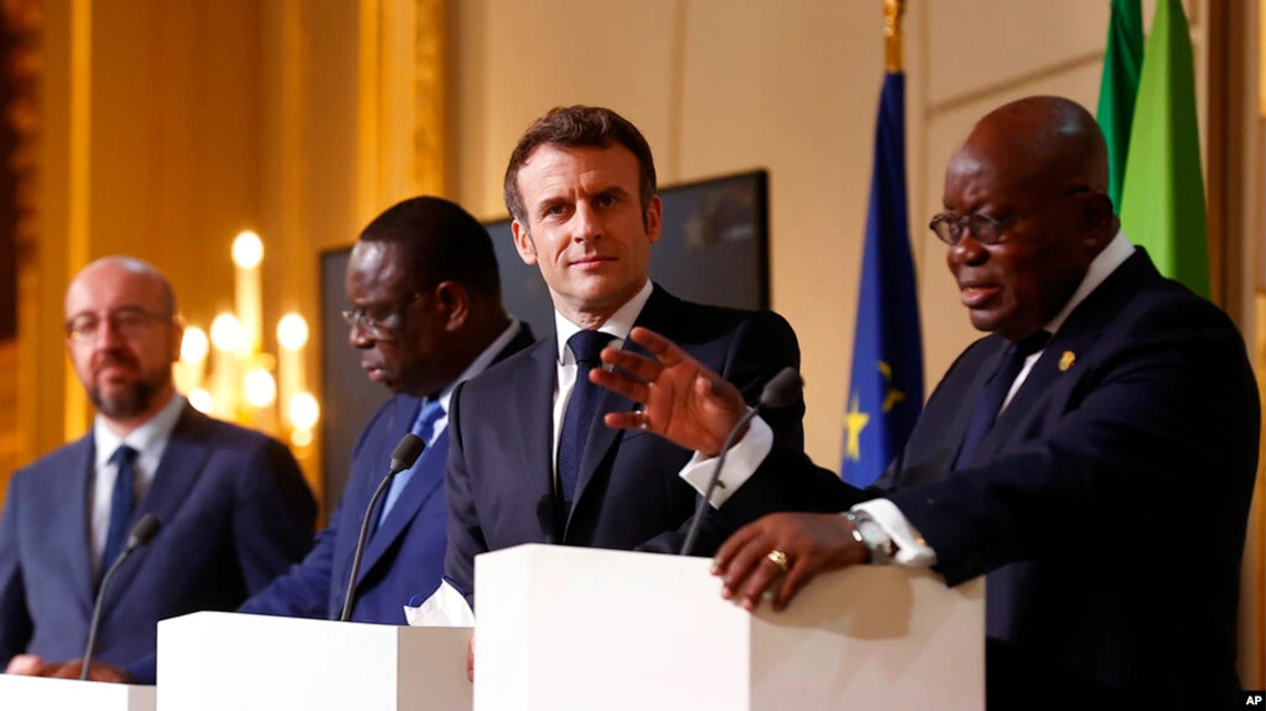 Fransa Mali'den çekiliyor: Macron'dan Rusya'ya suçlama