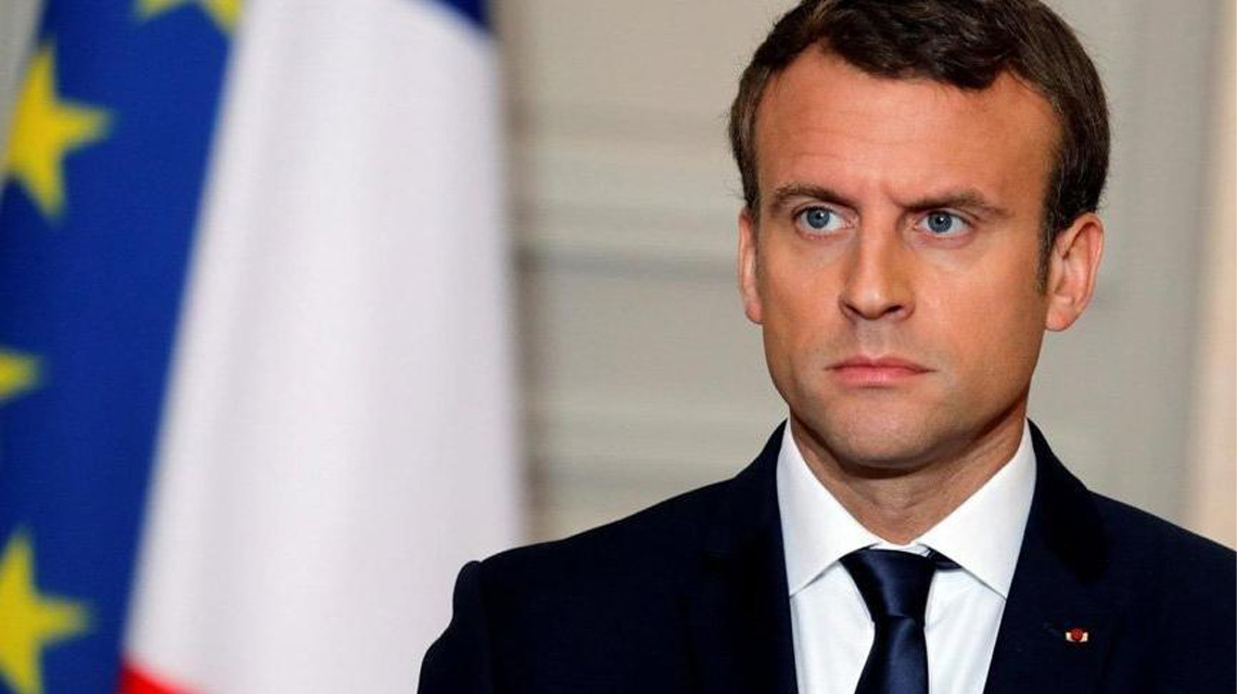 Macron siyaseti: Sağa mı kayıyor?