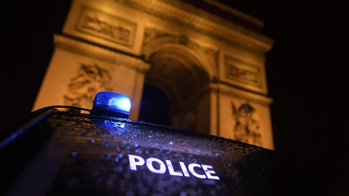 Fransa'da siyasi ve dini görüşlere "devlet güvenliği" adına fişleme