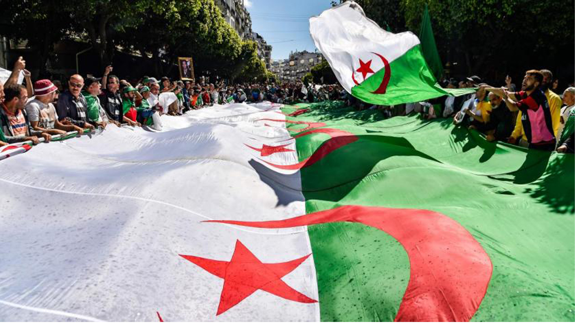 Cezayir'de yeni seçim yasası hazırlığı