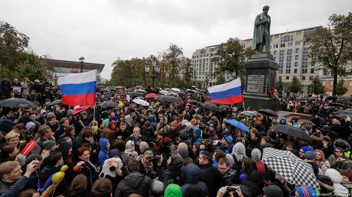 Rusya sosyal medyadaki protesto çağrılarını yasaklıyor