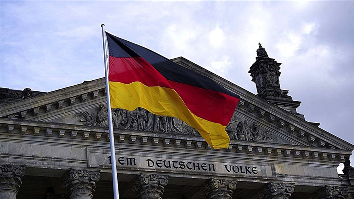 Alman hükümetinden aşırı sağla ilgili "küresel ağ" uyarısı